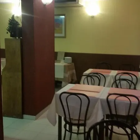 Serena Hotel 2*