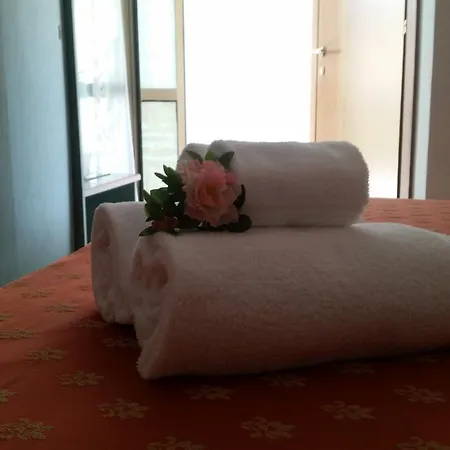 Hotel Serena 2*